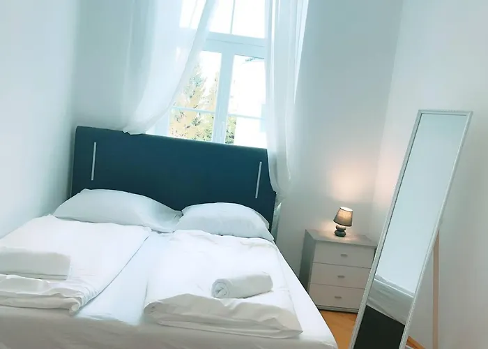 Deluxe In Keplerplatz *
